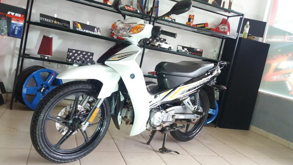 Impecable Yamaha Crypton 2015