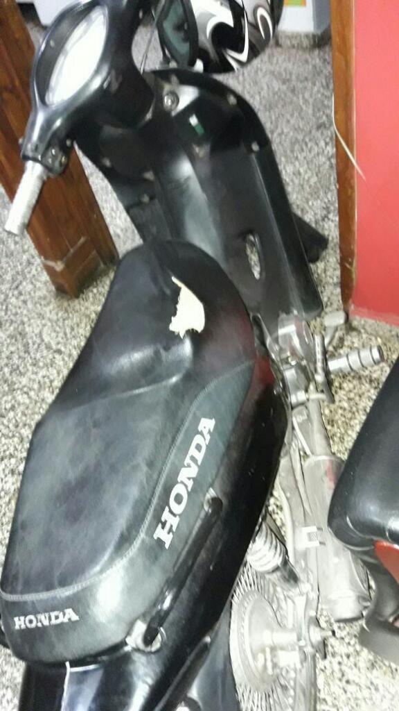 Vendo Honda Biz 105.c