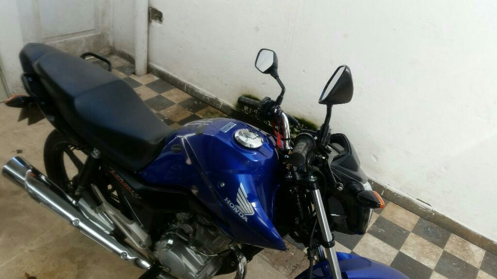 Vendo O Permuto Titan 2016!