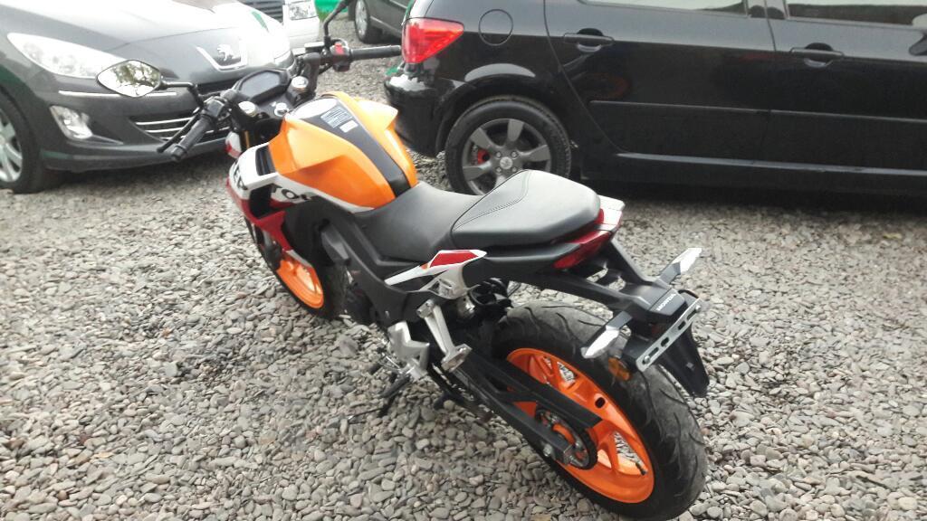 VENDO O PERMUTO HONDA CBR 190 REPSOL AÑO 2016 7000KM