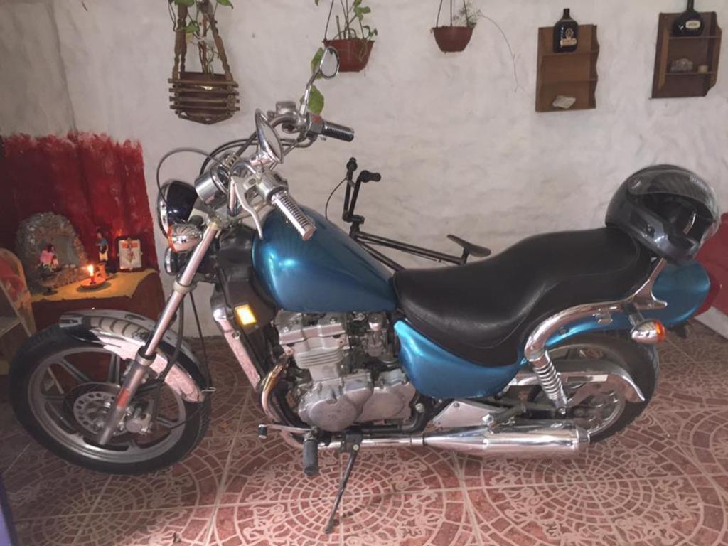 Vendo vulcan 500 soy de zarate mandar mensajes al celular. Saludos