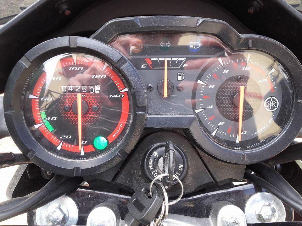Moto Yamaha SZ 150 cc 2017