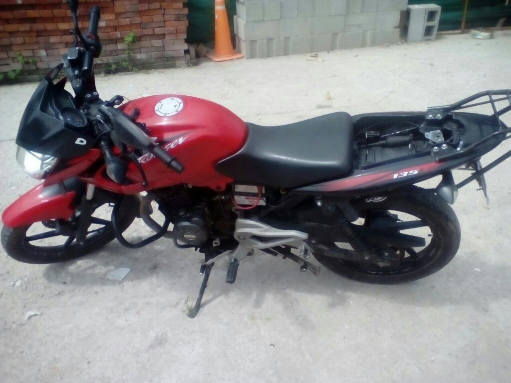 Rouser 135 2014