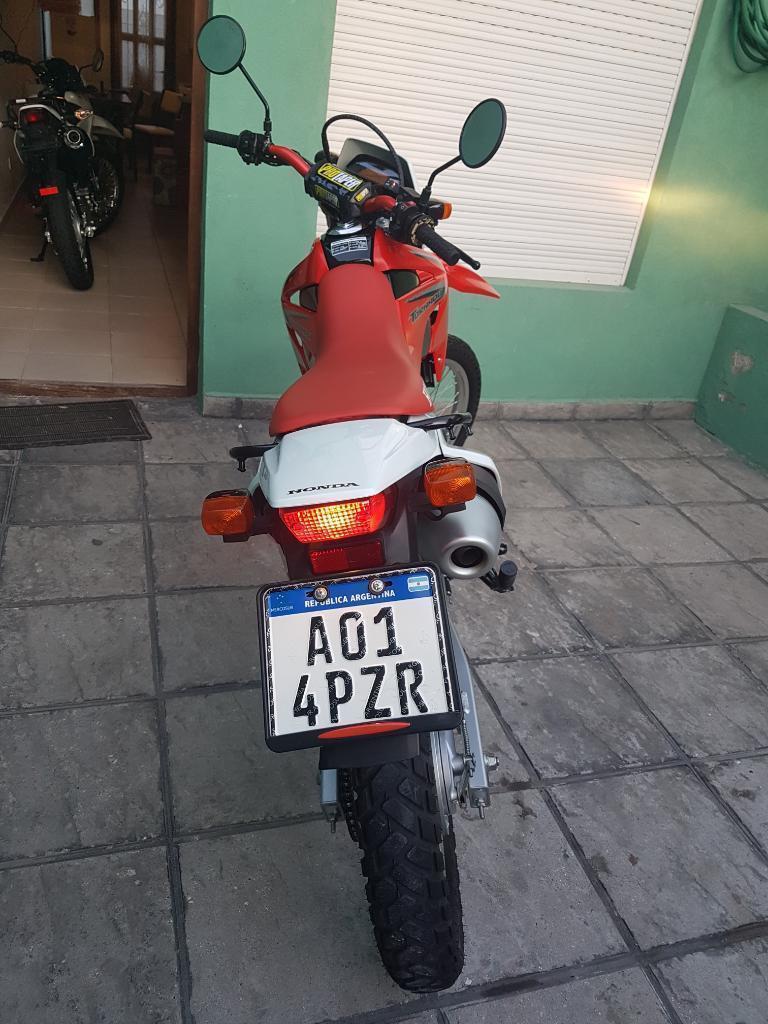 Vendo Honda Tornado Impecable