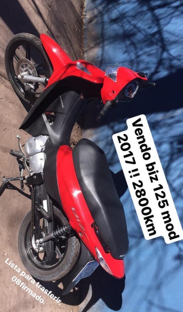 Honda Biz 125Cc Modelo 2017 con 2800Km