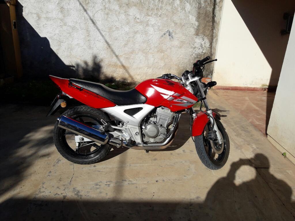 Recibo Moto..vendo Honda Twister 2012