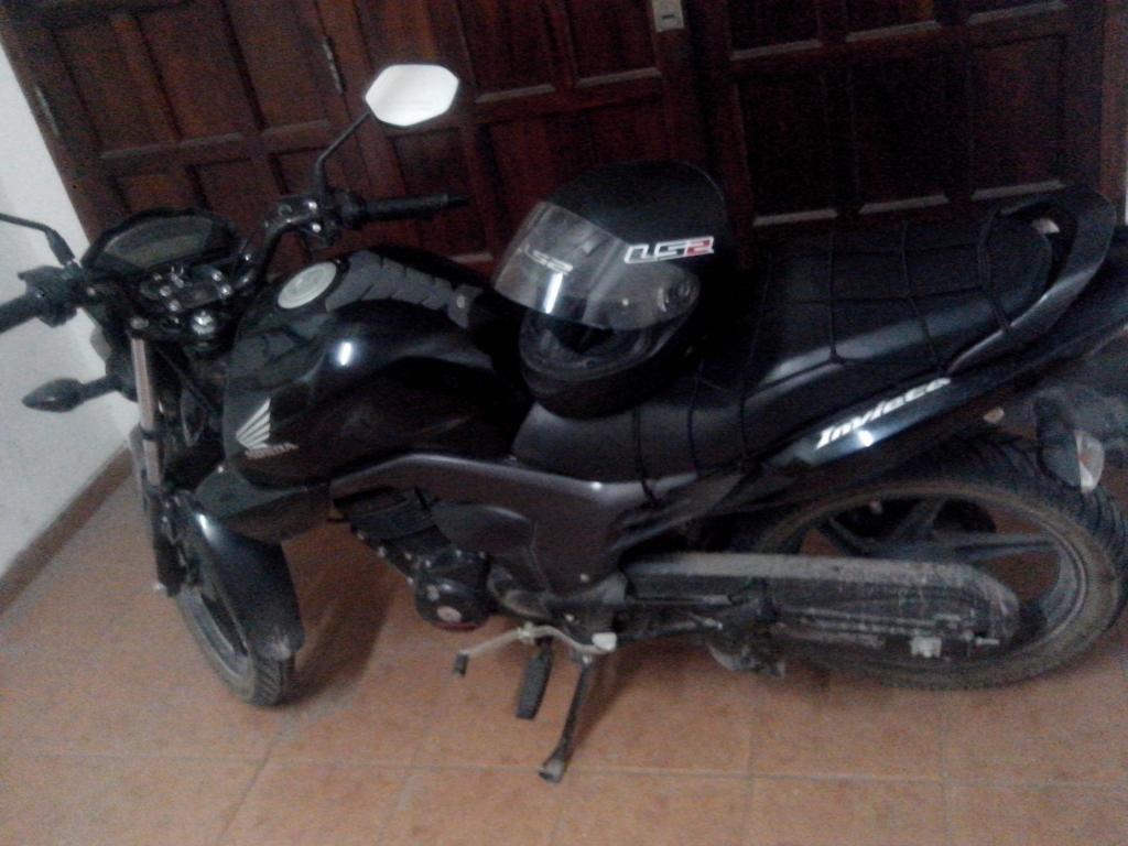 Vendo Honda Invicta Mod. 2014 con 9.200 Km