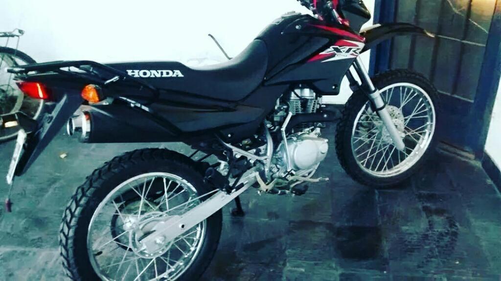 Honda Xr125 Modelo 2015.con 2100km