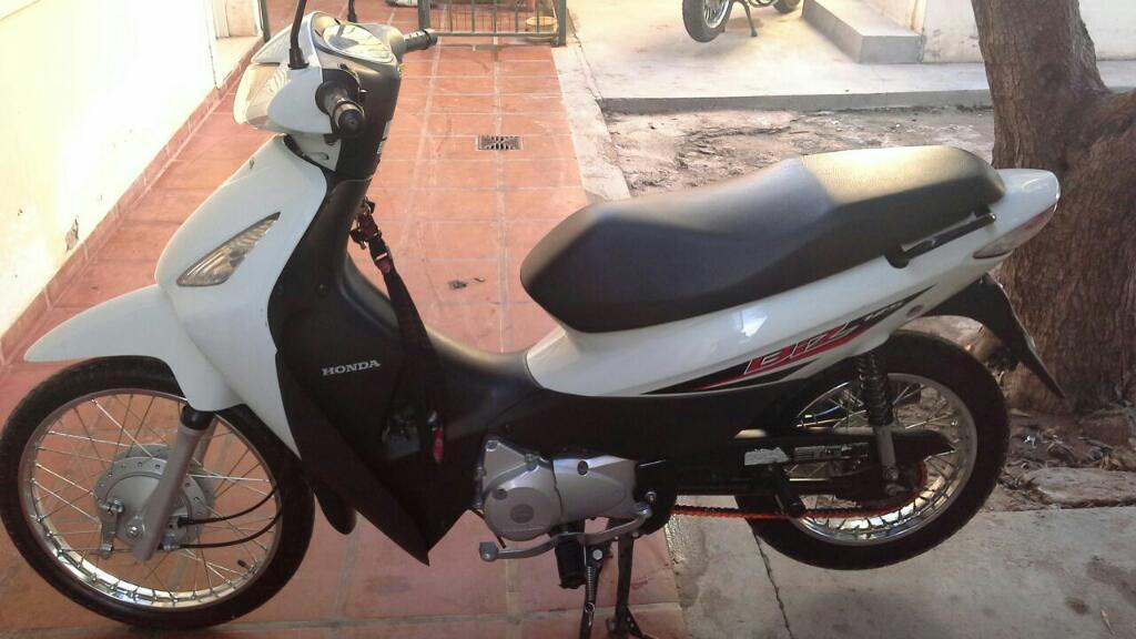 Vendo Honda Biz 125cc Modelo 2014 Nueva