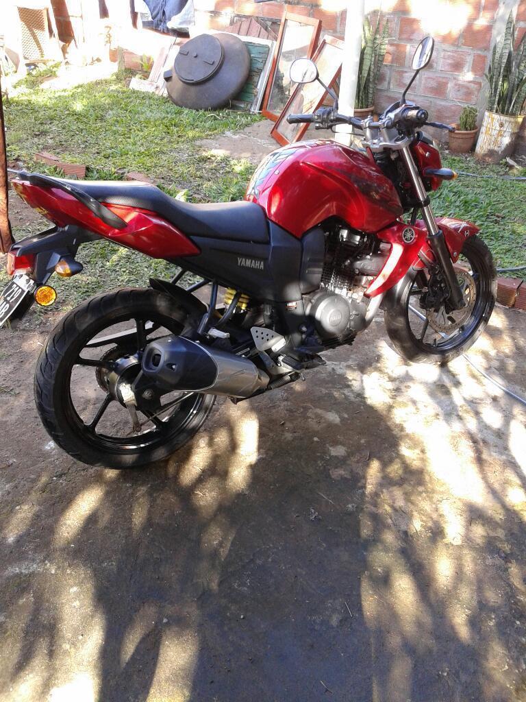 Vendo Fz 2014 Impecable con 9400 Km