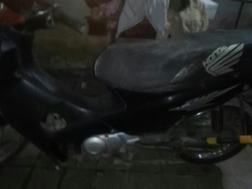 Vendo Honda Biz,sta Parada Mes Y Medio