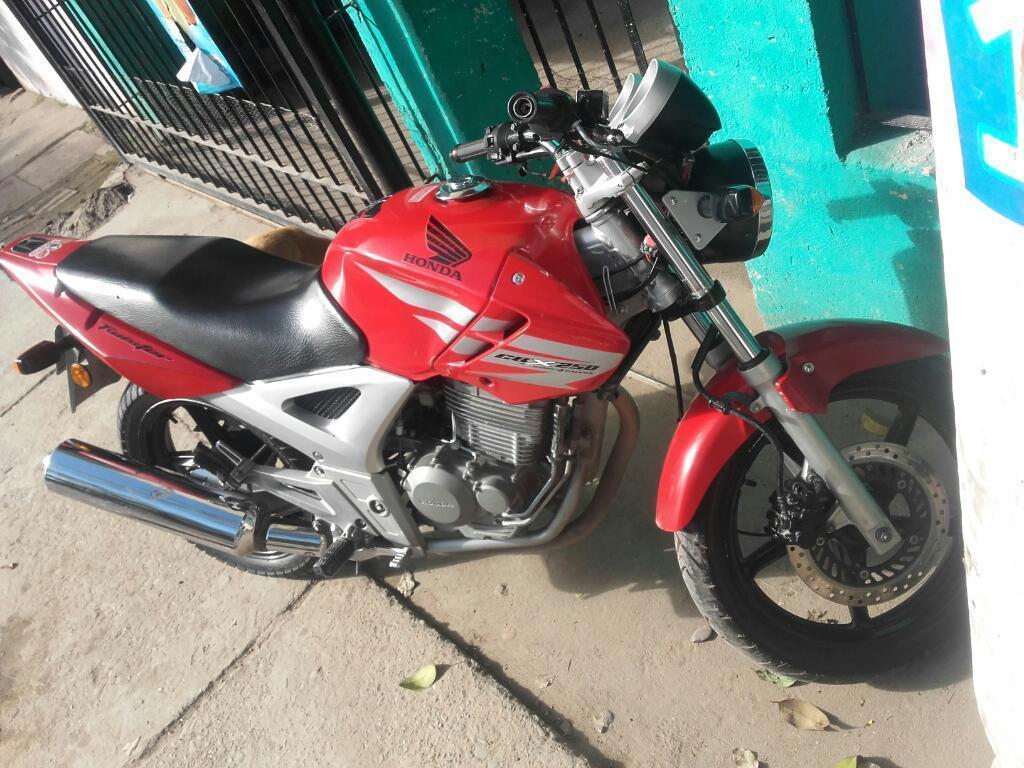 Vendo Honda Twister Impecable