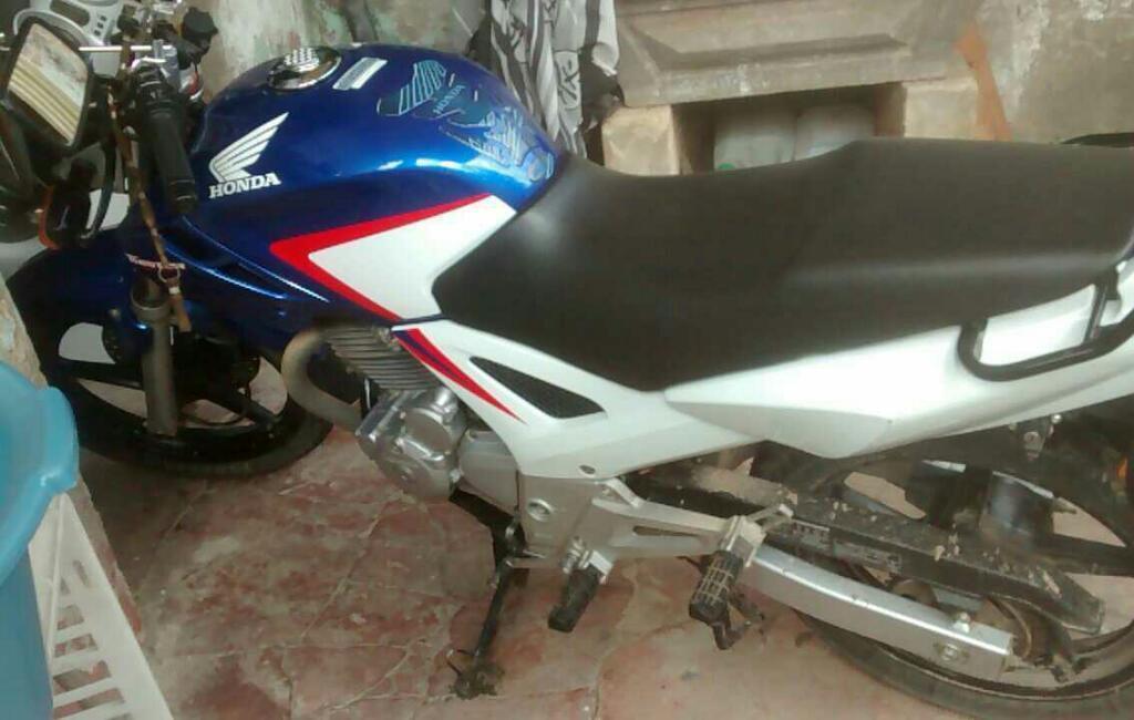 Honda Cbx 250 Mod 2014 con 25 Mil Km Inpecable