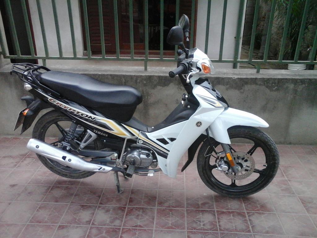 Moto Yamaha Crypton Mod. 2017. 2700 Km