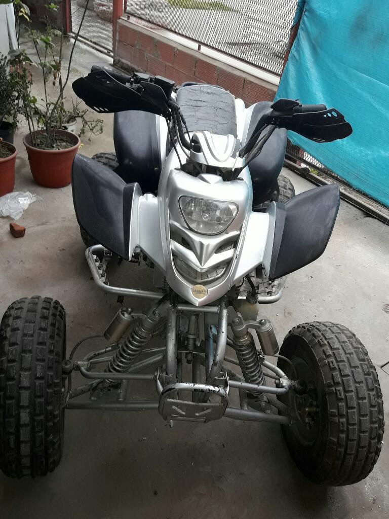 Vendo Jaguar 250