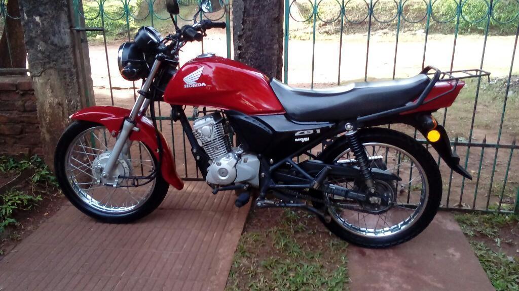 Vendo Urgente Honda Cb1 Modelo 2013