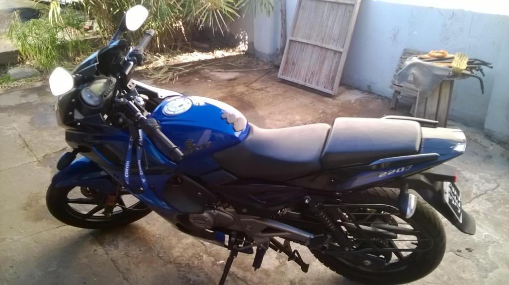 BAJAJ ROUSER 220F