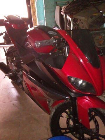 Titular vende rz25 / 4400km VENDO O PERMUTO