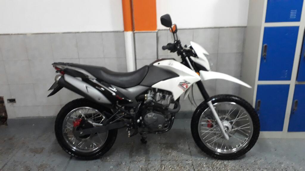 Zanelaa Zr Full 150c 2017 800km Nueva