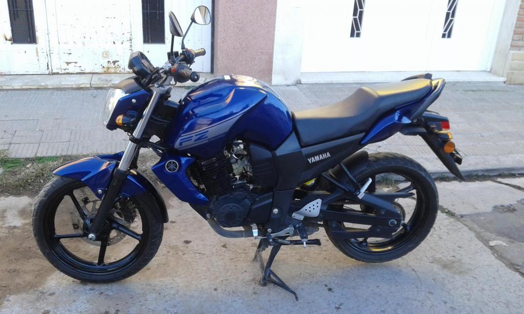 OPORTUNIDAD !! YAMAHA FZ 2015,SIN USO, JOYA, $ 42000, AL DIA