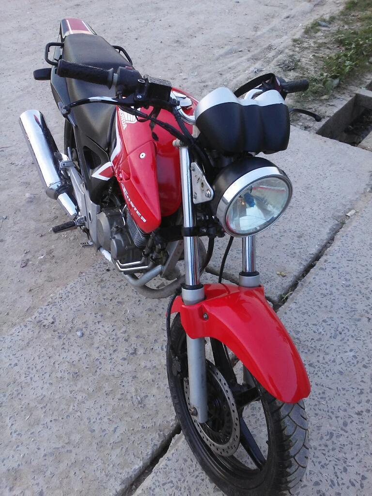 Honda Twister 250 Hermosa, Solo Vendo