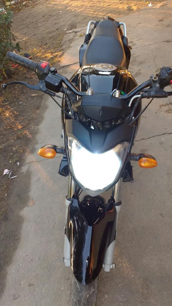 Vendo O Permuto Fz 2013