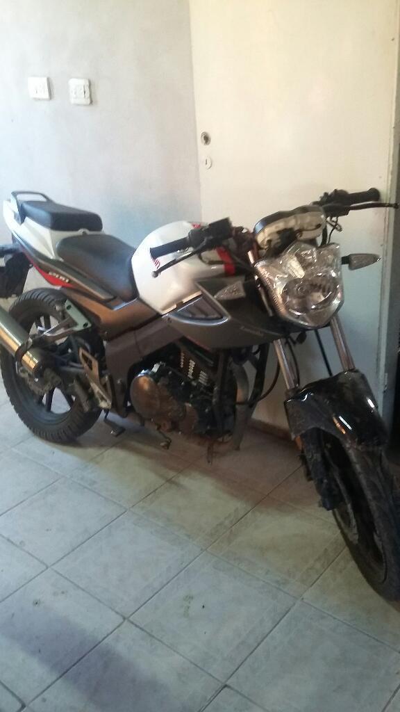 Zanella 200 Naked 2015