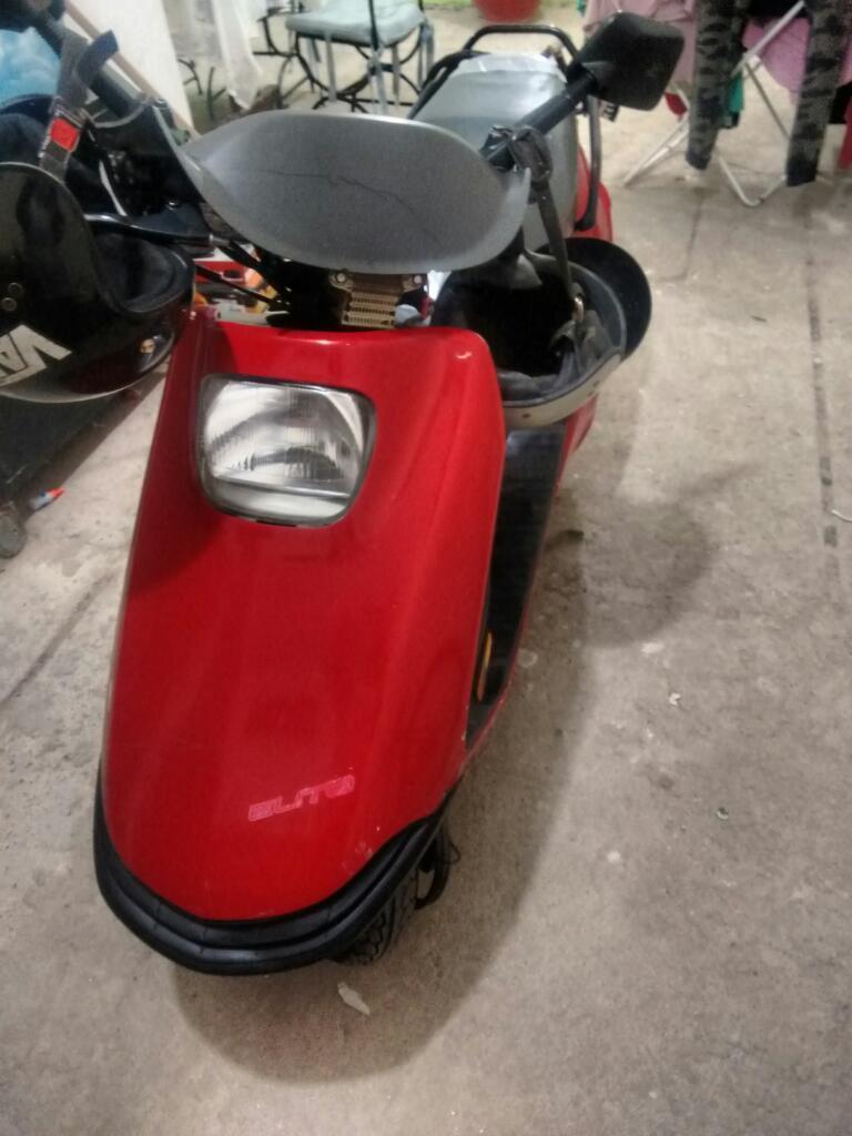 Moto Honda Elite 150