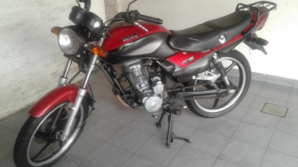 Vendo zanella rx 150 full $14000. unica mano