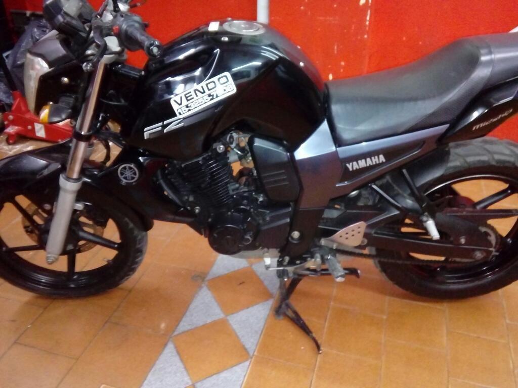 Moto Yamaha Fz