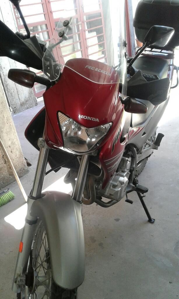 Vendo Honda Falcon