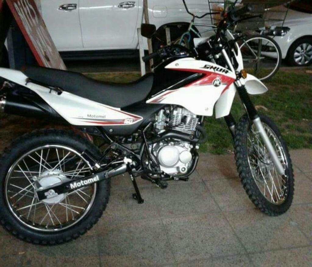 Moto Mel Skua 900km