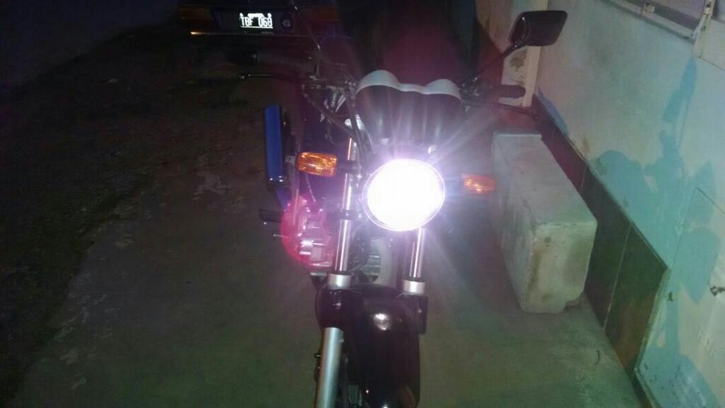 Vendo Honda Twister 250