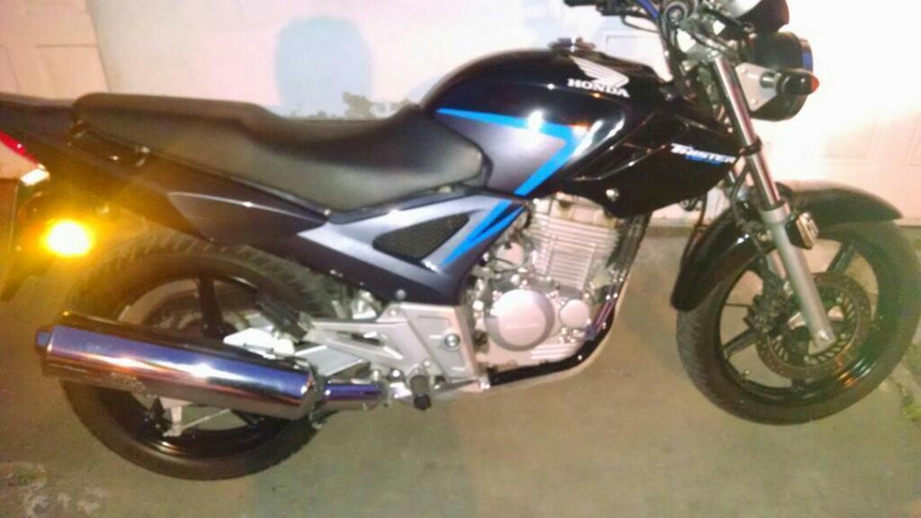 Vendo Honda Twister 250