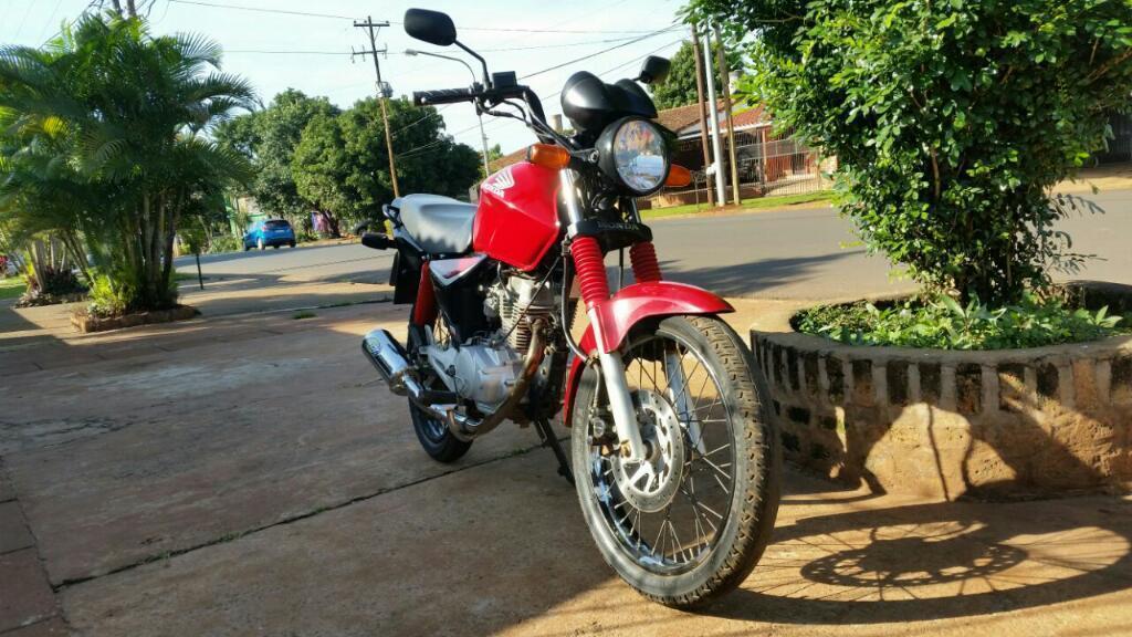 Vendo Titan 150 Modelo 2015