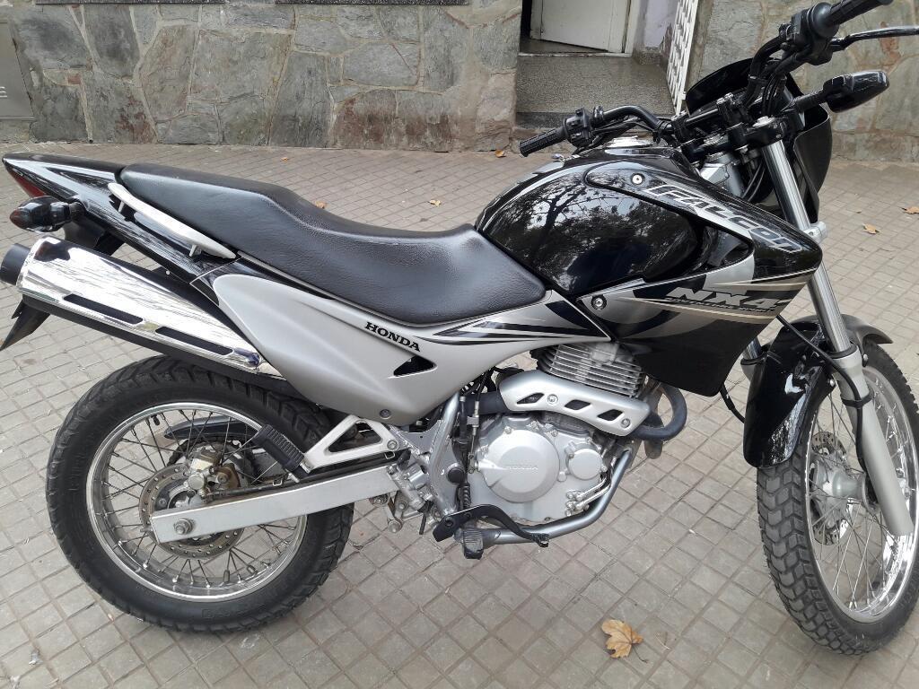 Vendo O Permuto Honda Falcon 2013