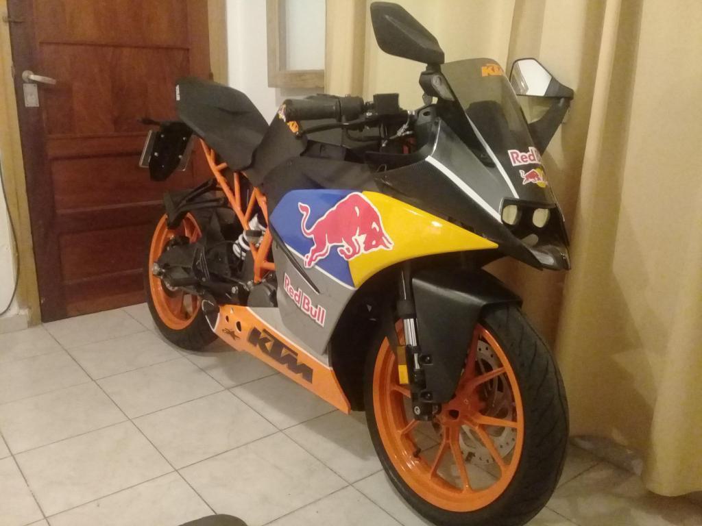 KTM RC 200 MODELO 2016. IMPECABLE