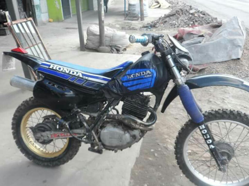 Vendo Moto Honda Enduro