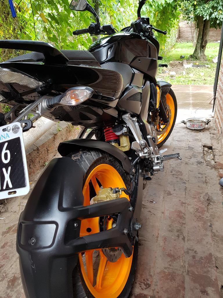 Moto Rouser Ns 200