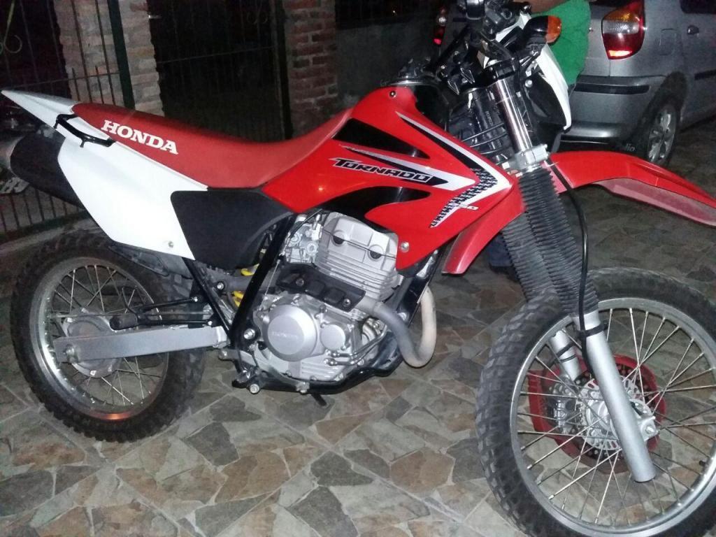 titular vendo honda tornado 250 2014