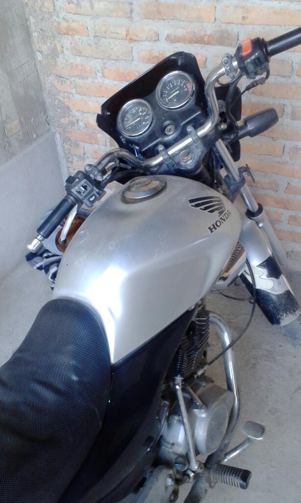 Vendo Moto Buen Estado