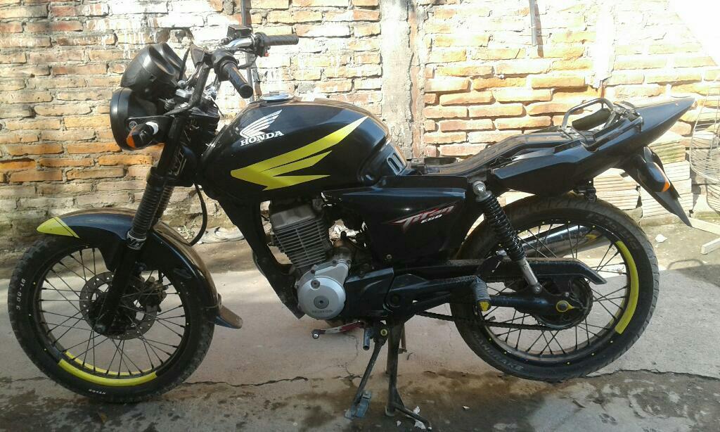 Vendo O Permuto Cg 2012 con Detalle