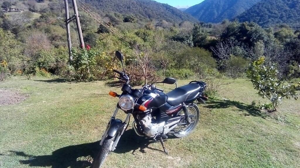 Vendo Yamaha 125 en Muy Buen Estado