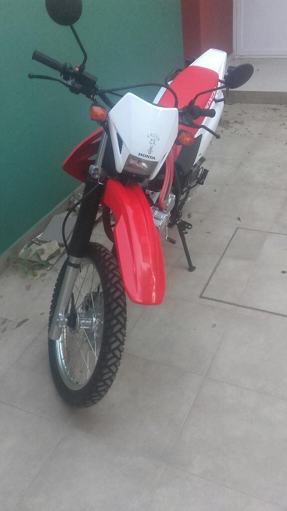 Vendo Honda Tornado 250. 0km 2017