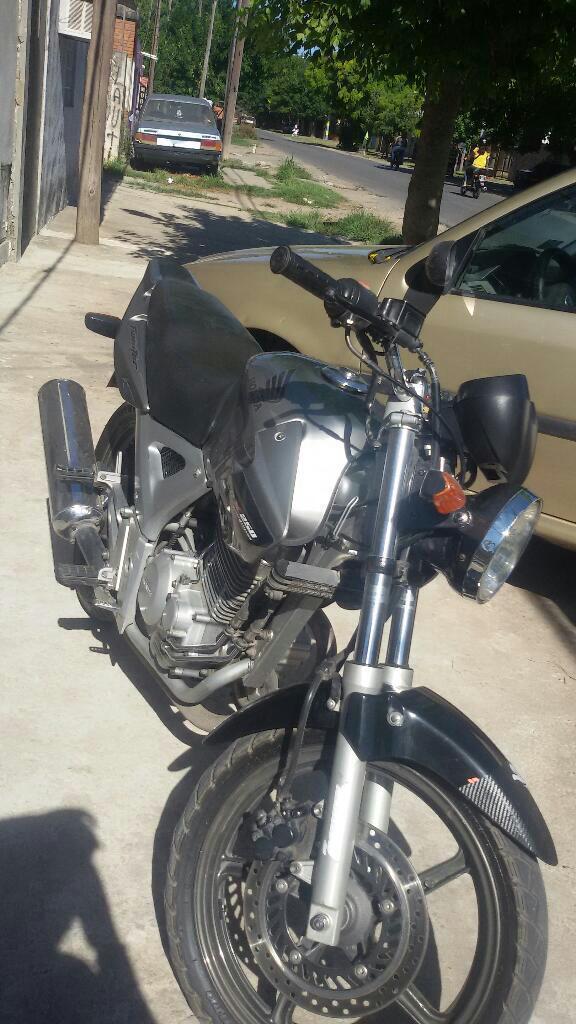 Vendo O Permuto Honda Twister