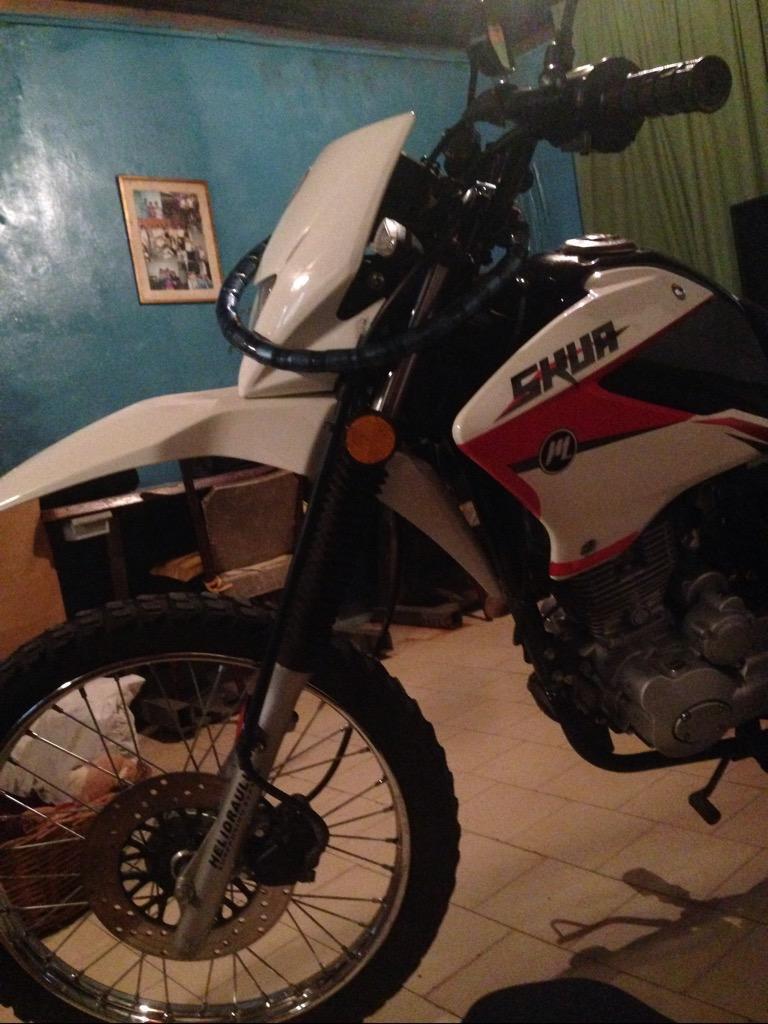 Motomel Skua 150