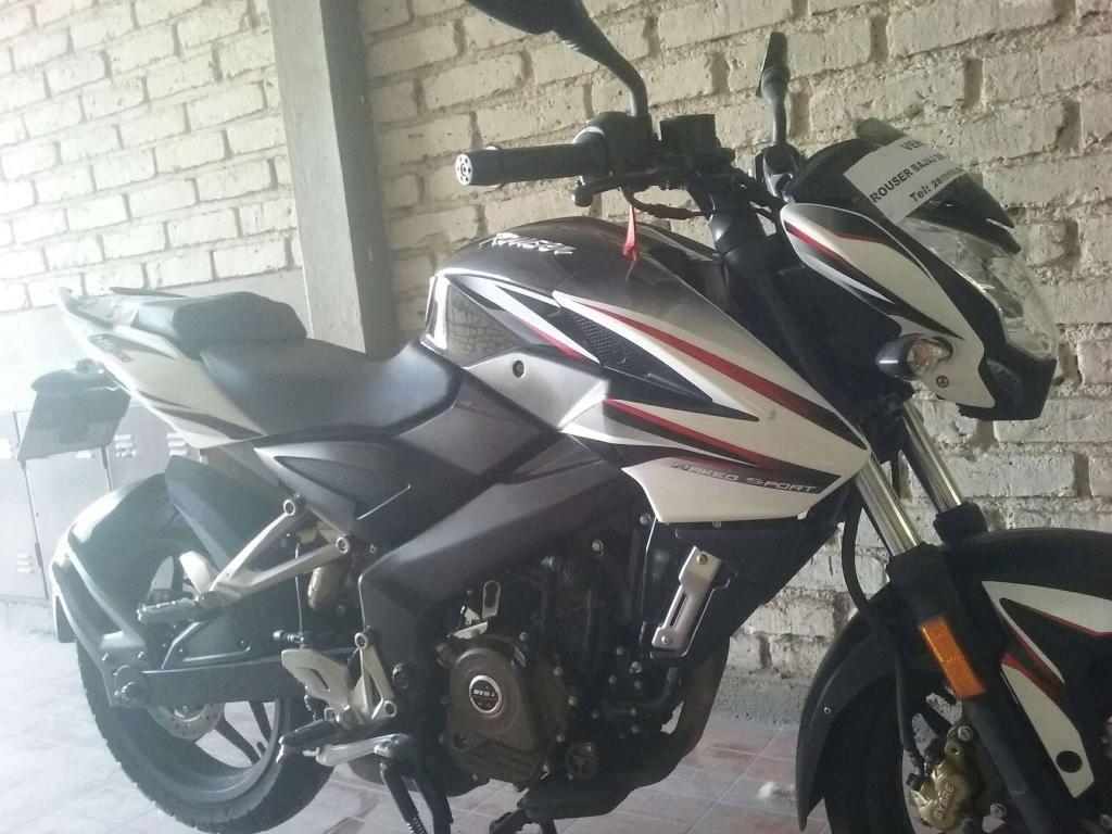 VENDO BAJAJ ROUSER 200 NS MOD 2016