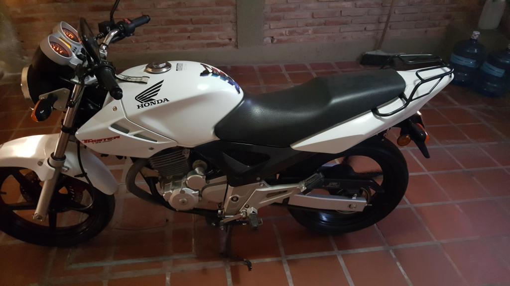 Honda Twister 250 cc modelo 2014