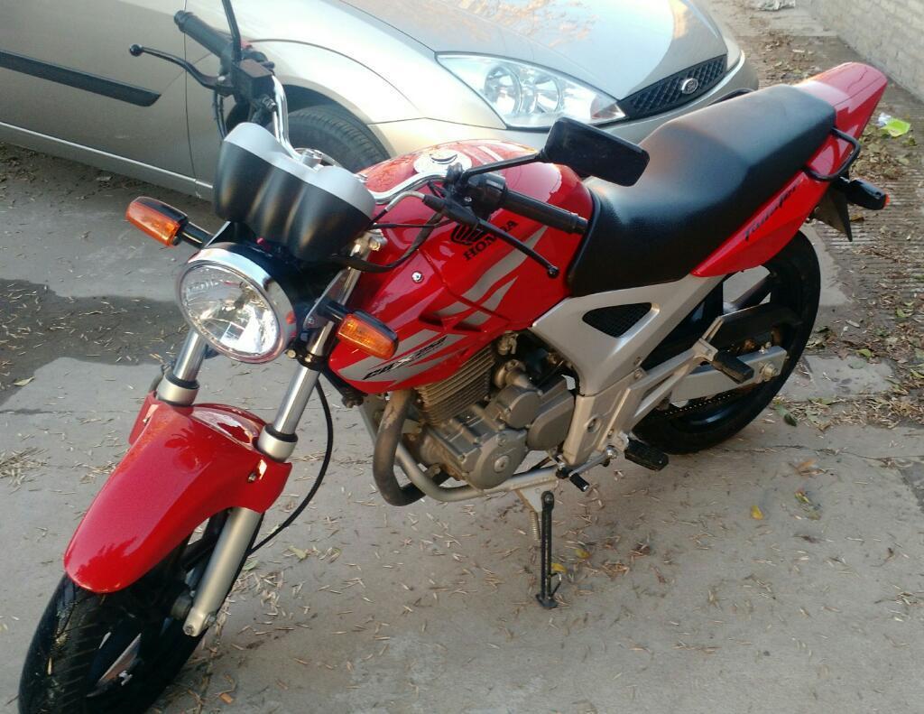 Honda Twister 2012