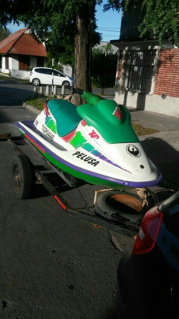 Vendo Moto de Agua con Trailer